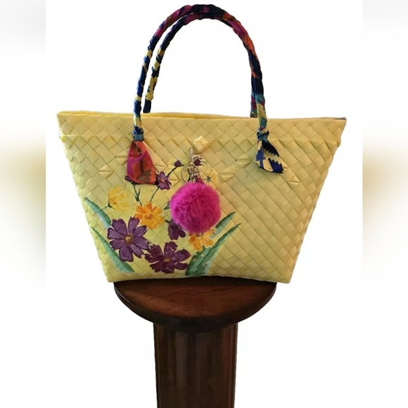 Unbranded Handbags - Gingham Basket Weave Handcrafted, Handpainted  Silk-Wrapped Handle Tote Bag NWOT